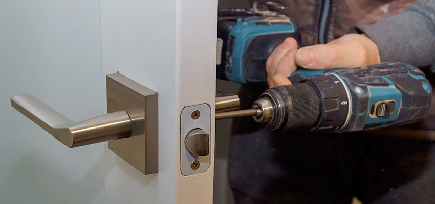 Broken Door Handle Lock Repair in East San Gabriel, California